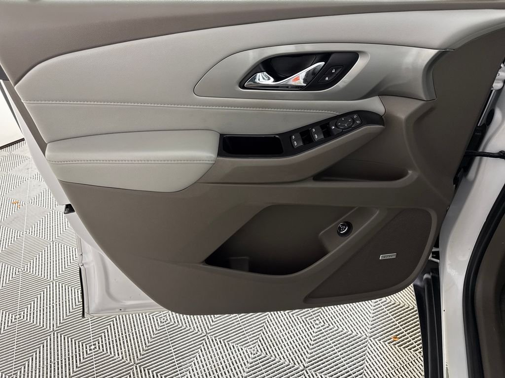 2020 Chevrolet Traverse 3LT - Photo 10