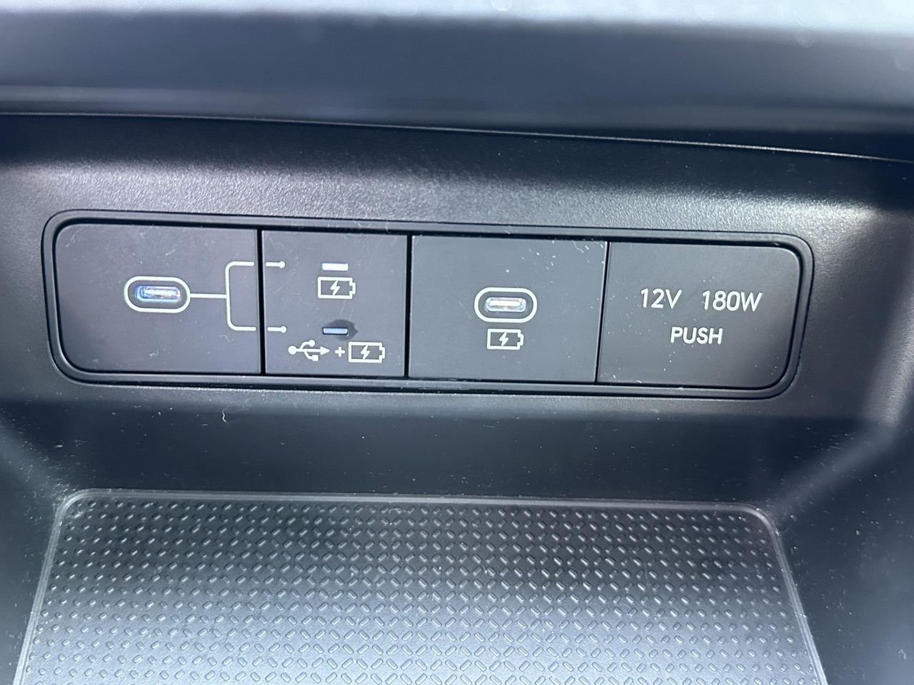 New 2025 Serenity White Pearl Hyundai SE image 27