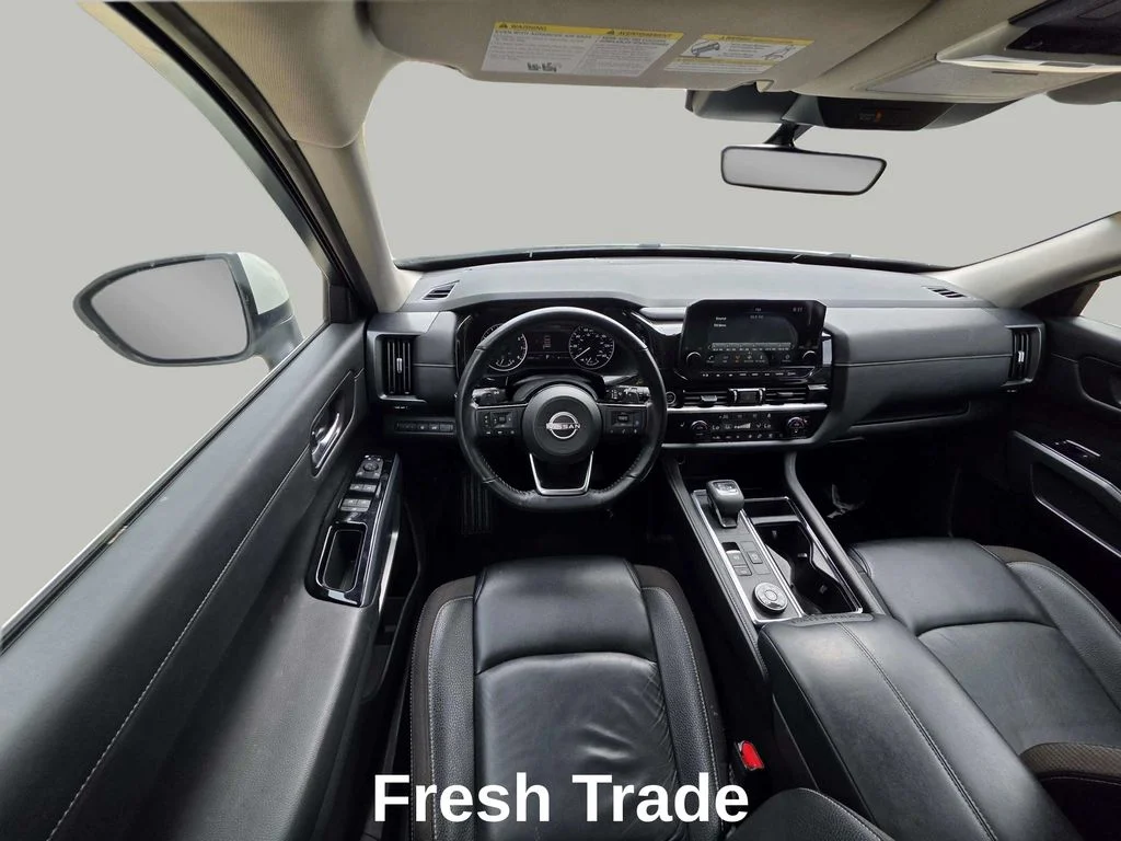 Used 2024 Pearl White Tricoat Nissan SL image 13