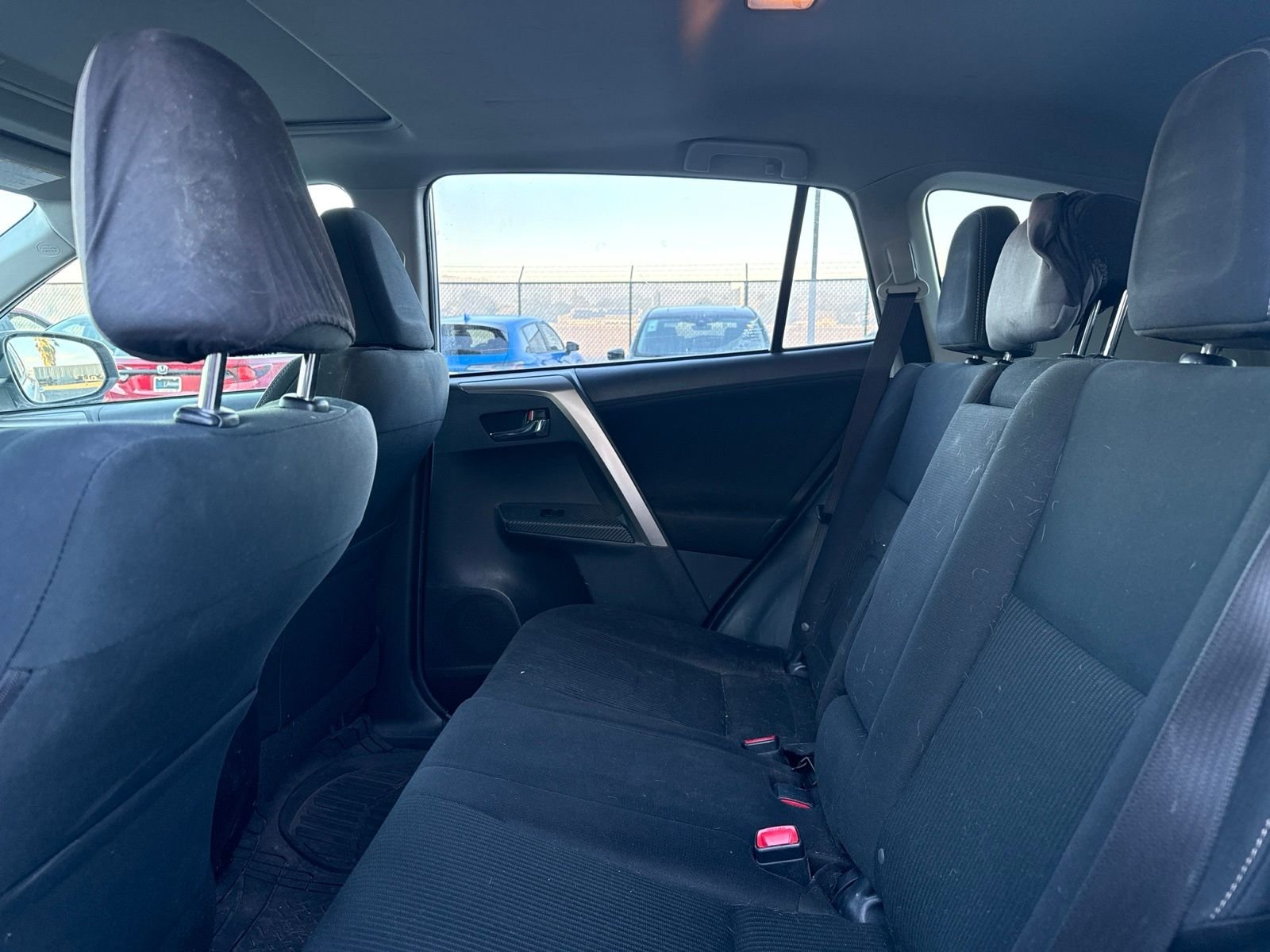 Used 2015 Classic Silver Metallic Toyota XLE image 9