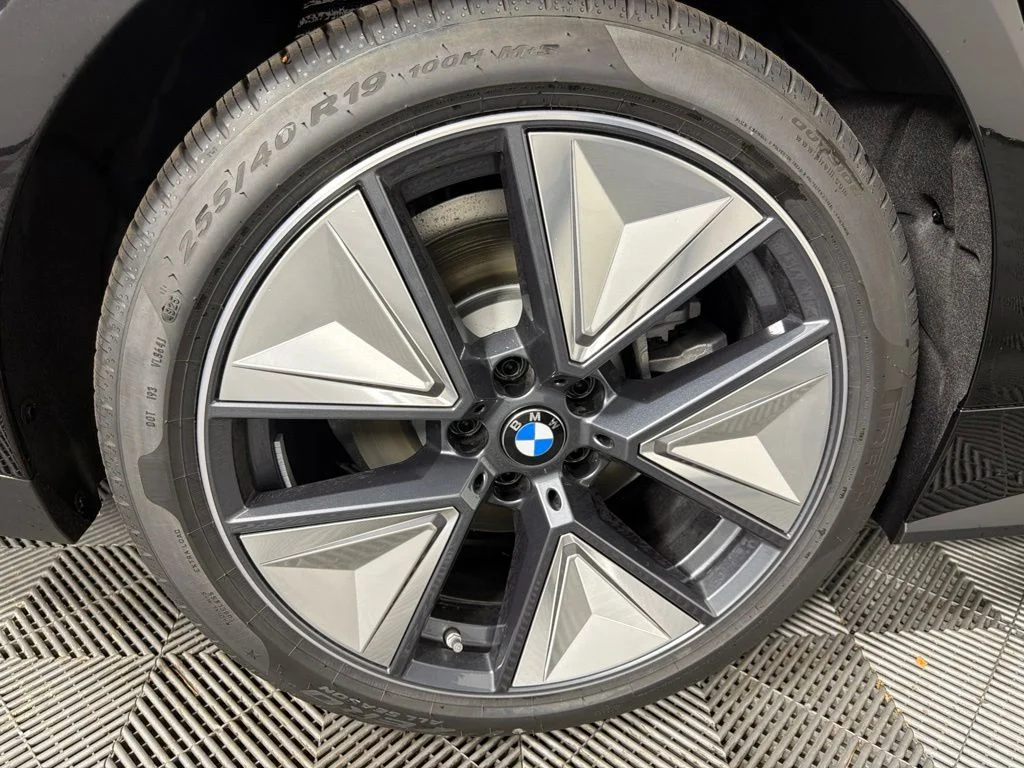 Used 2026 Black Sapphire Metallic BMW xDrive40 image 12
