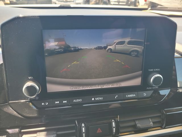 Used 2025 White Nissan SV image 21