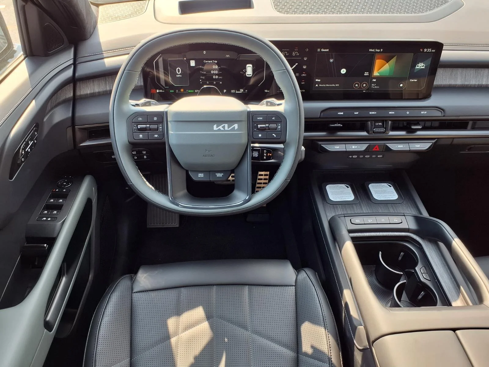 New 2027 Black Jade Green Kia X-LINE SX PRESTIGE image 2