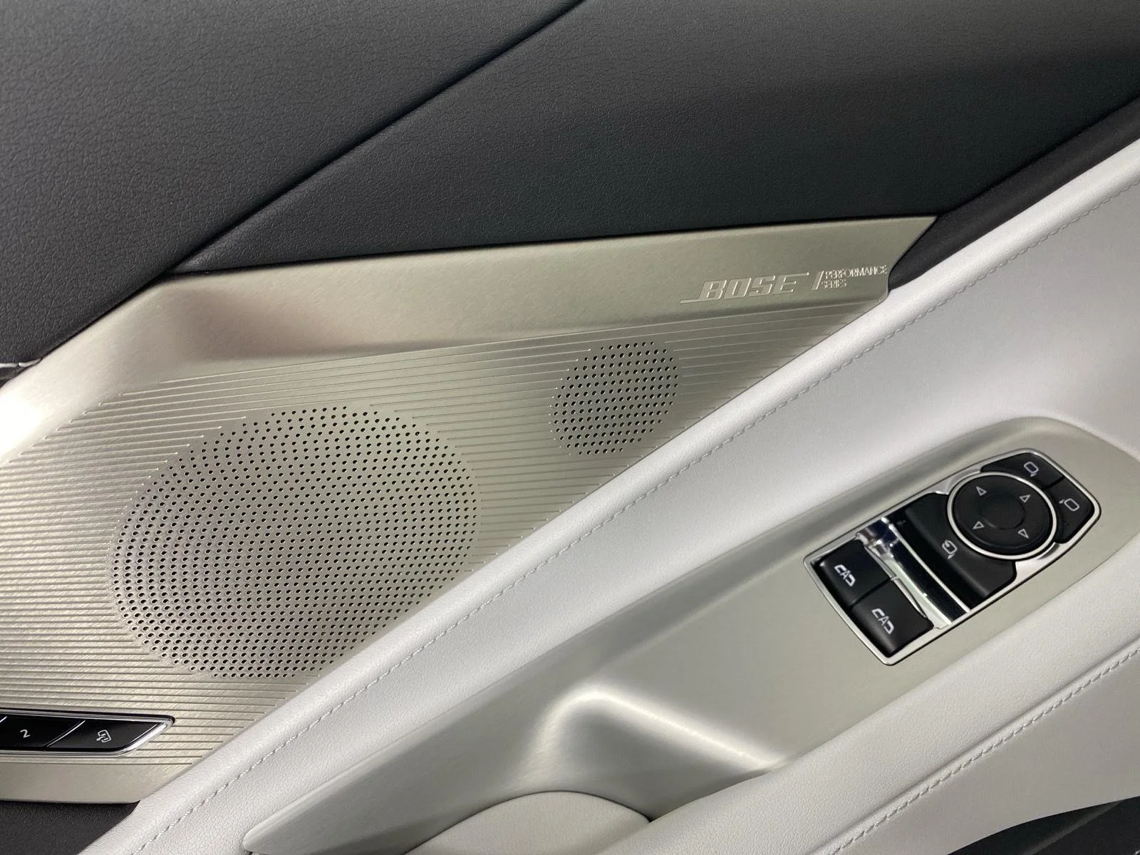 Used 2023 Arctic White Chevrolet 2LT image 19