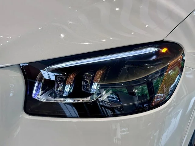 New 2026 Moonlight White Metallic Mercedes-Benz Maybach GLS 600 image 36