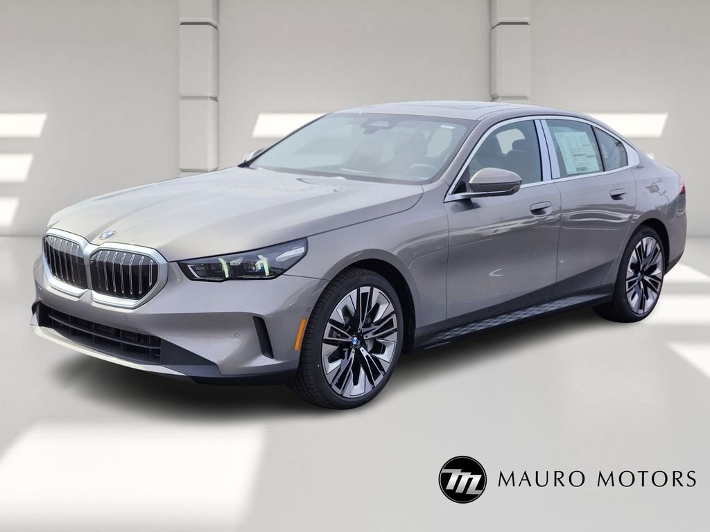 Used 2026 Gray BMW 530i xDrive image 7