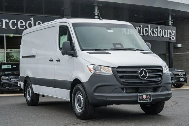 2026 Mercedes-Benz Sprinter 2500 144 WB's photo