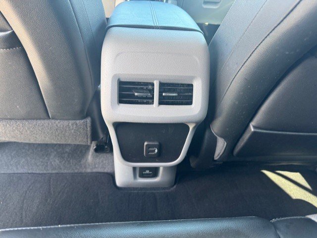 Used 2024 White Frost Tri-Coat GMC SLT image 27