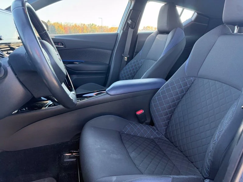 Used 2021 Black Toyota XLE image 3
