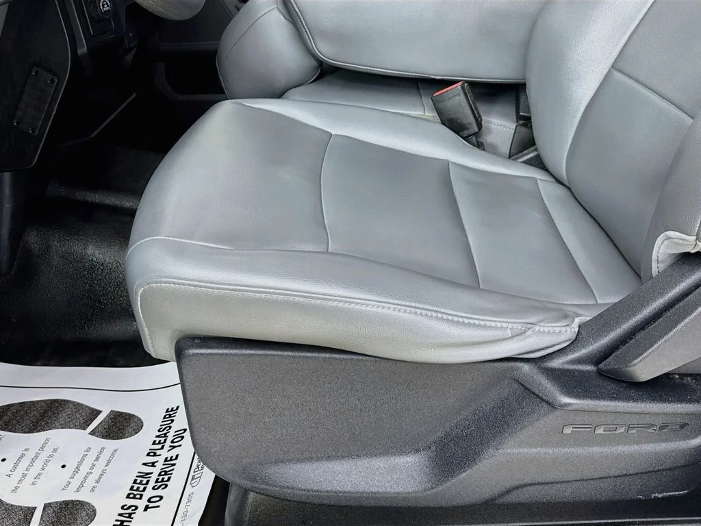 Used 2021 Oxford White Ford XL image 24