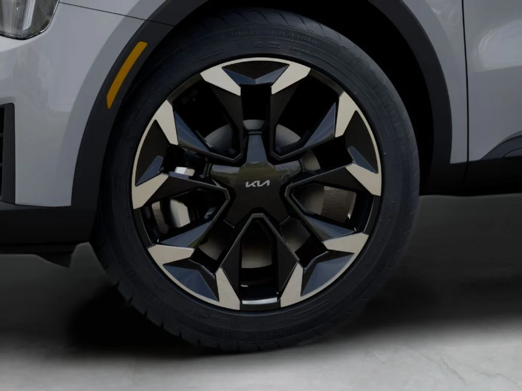 New 2026 Wolf Gray Kia EX image 24