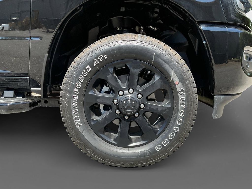 New 2026 Diamond Black Crystal Pearl-Coat Exterior Paint RAM Big Horn image 8