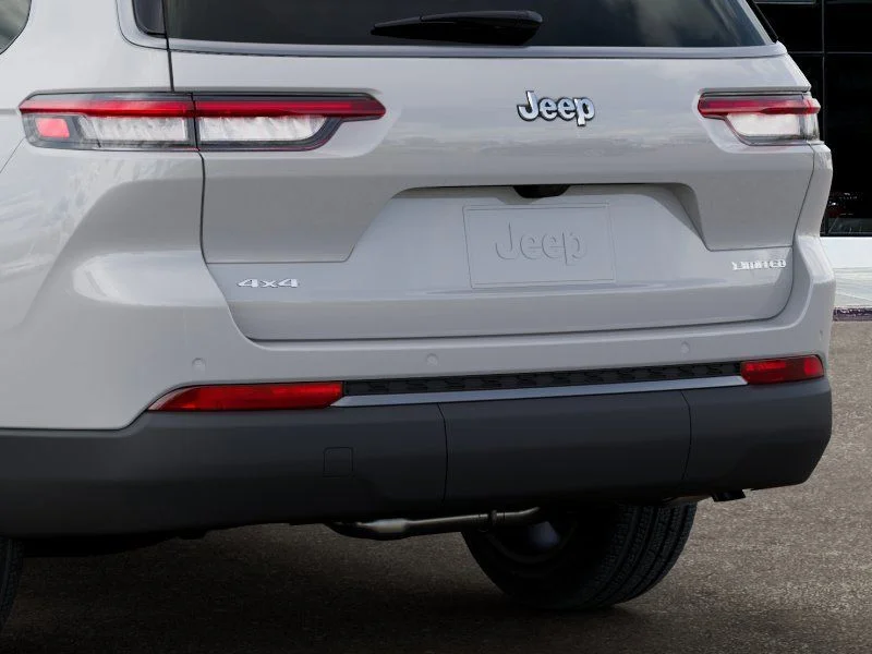 New 2026 Bright White Clear-Coat Exterior Paint Jeep Limited image 13