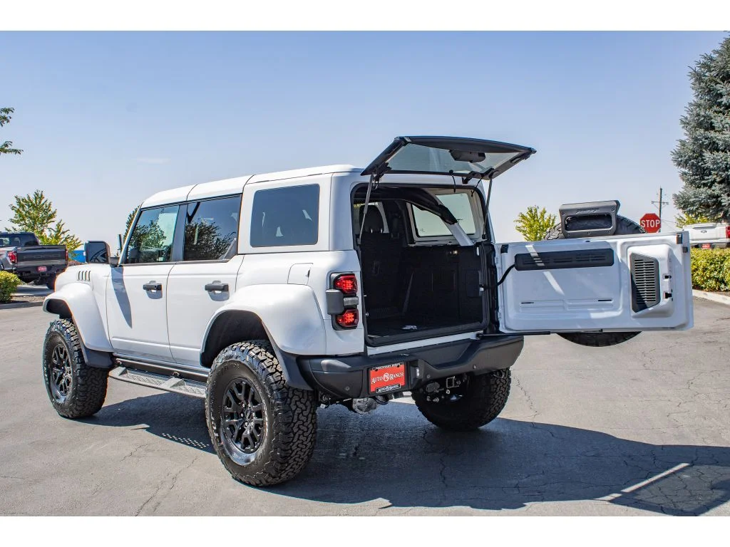 New 2026 OXFORD WHITE Ford Raptor image 9
