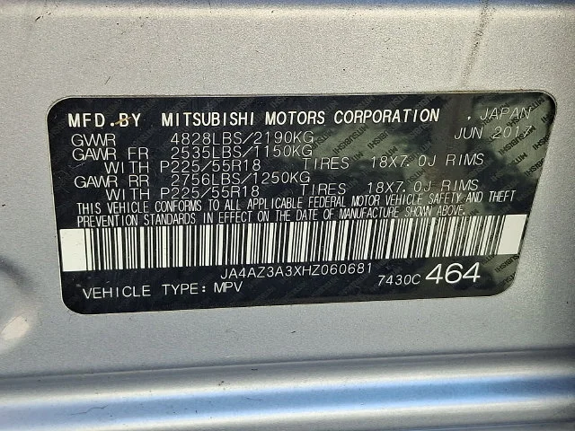 Used 2017 Silver Mitsubishi SEL image 28