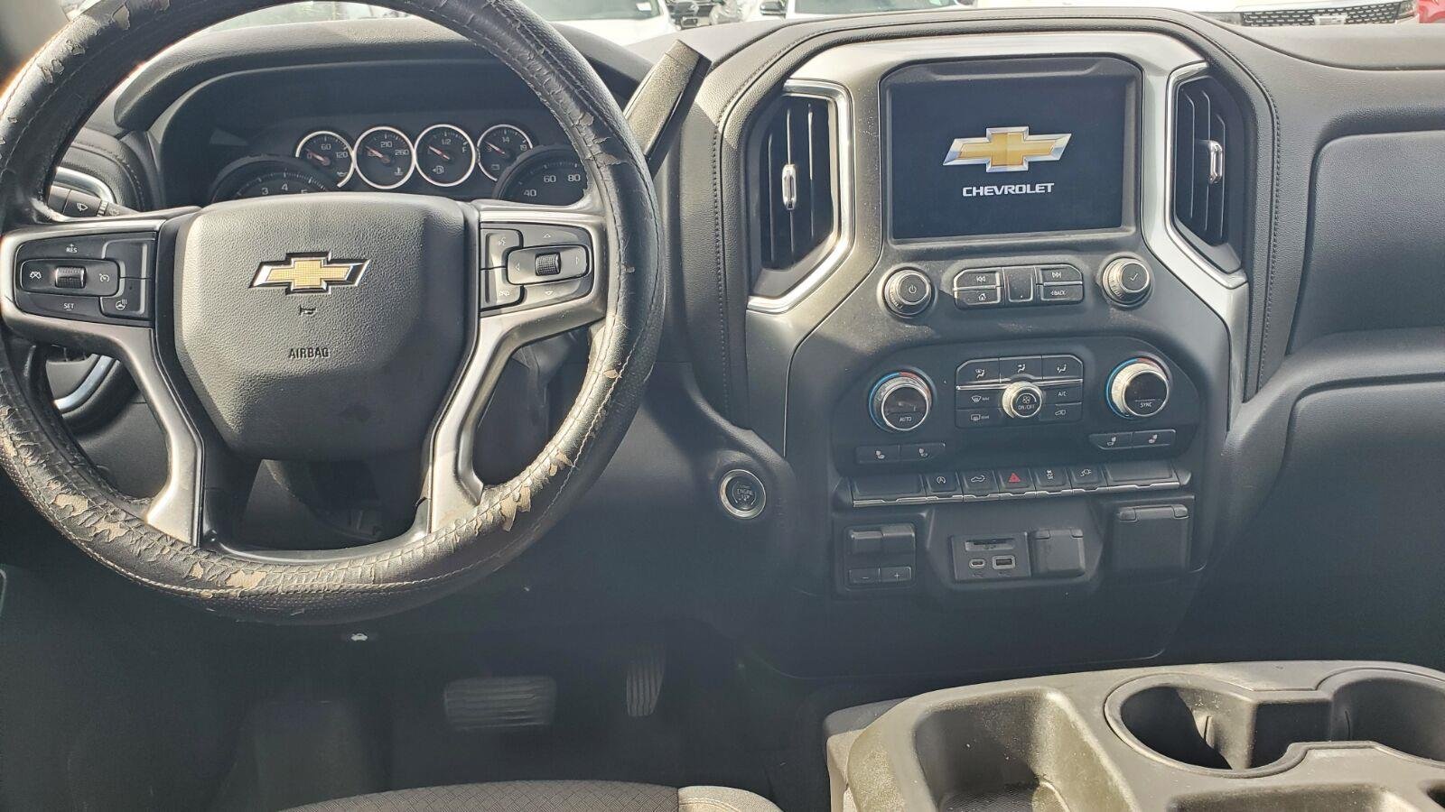 Used 2019 BLACK Chevrolet LT image 7