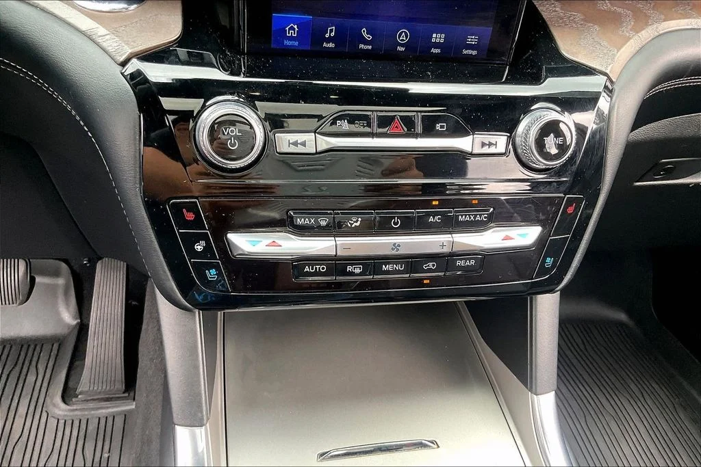 Used 2022 Gray Ford Platinum image 37