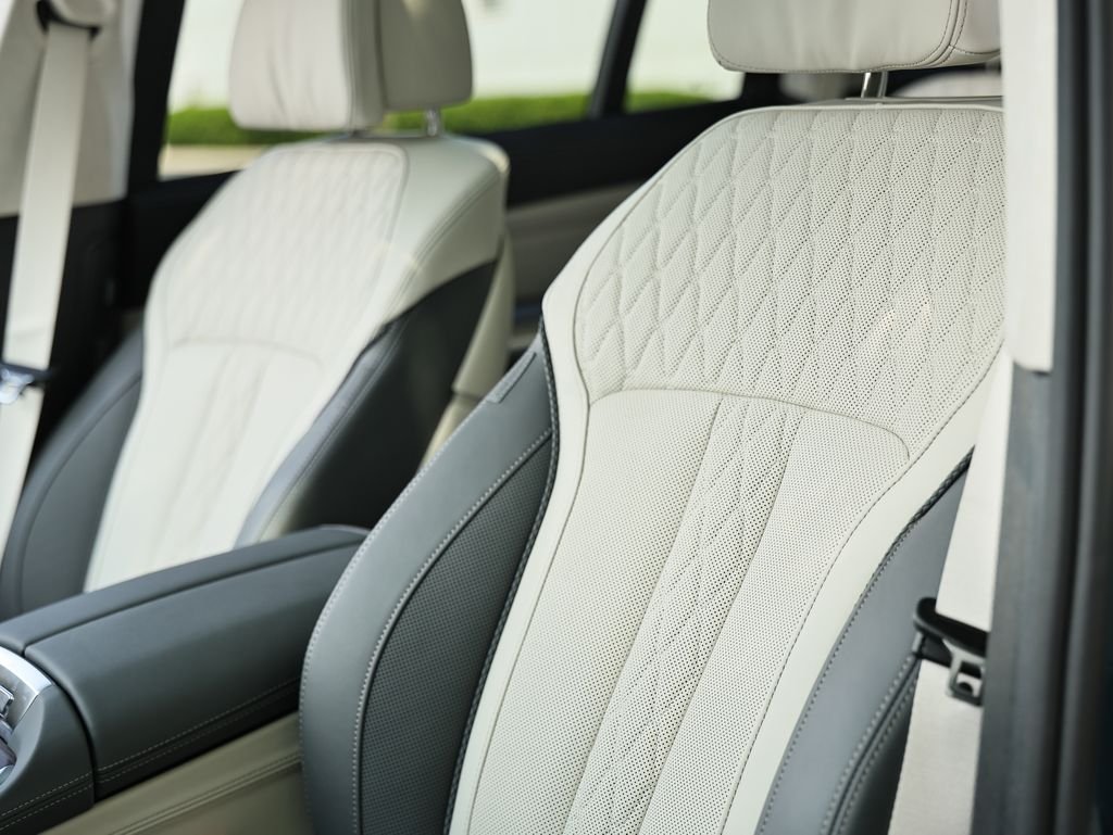 New 2027 Blue Ridge Mountain Metallic BMW xDrive40i image 20