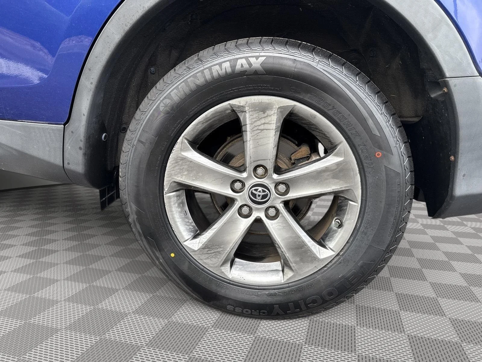 Used 2015 Blue Crush Metallic Toyota XLE image 13