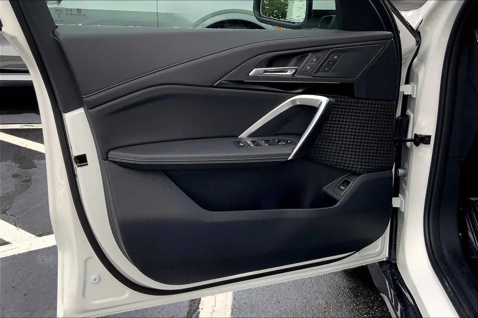 2025 BMW X1 28i - Photo 10