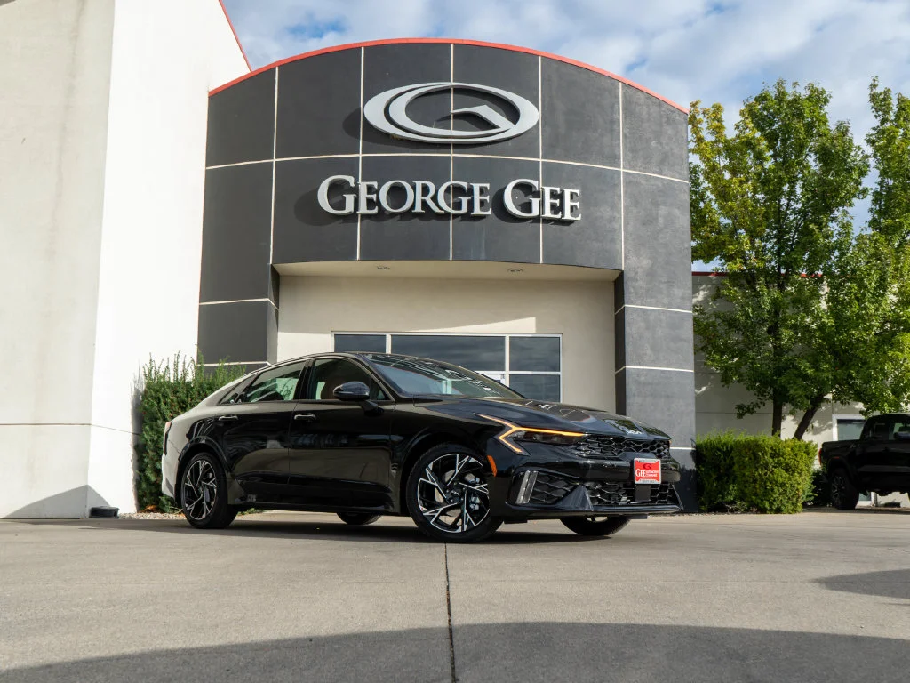 New 2027 Aurora Black Pearl Kia GT-Line image 1