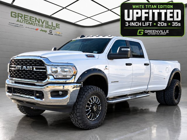 2024 Ram 3500 Big Horn 6.7L Cummins 4X4 DRW Crew Cab