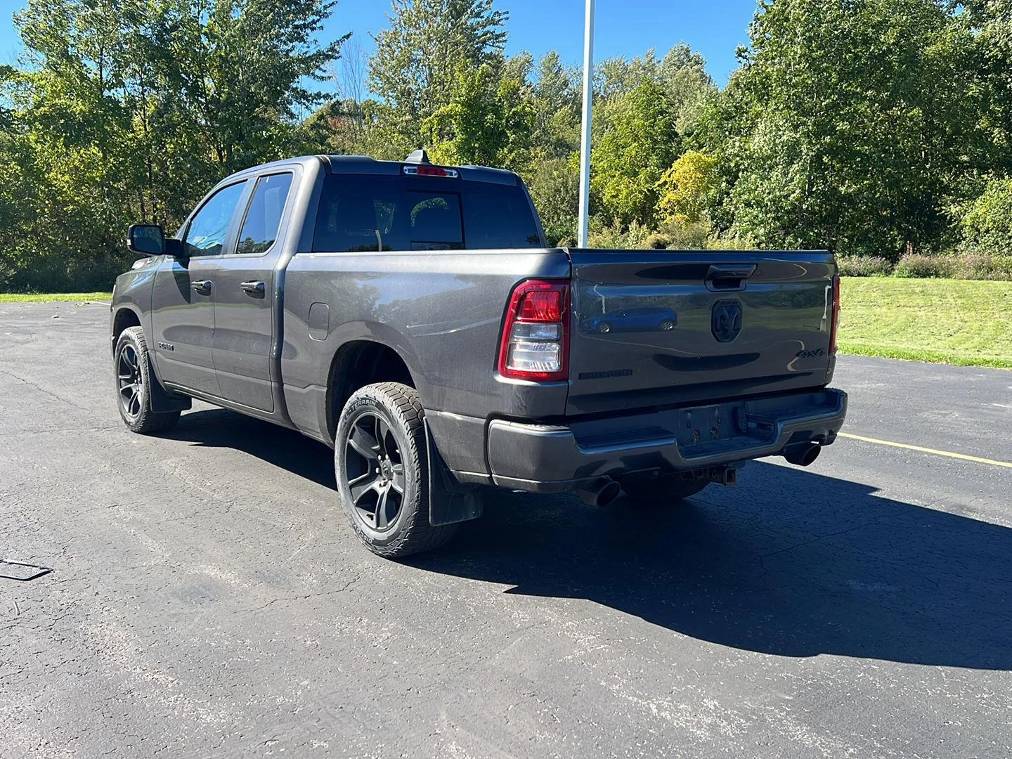 Used 2021 Granite Crystal Metallic Clearcoat Ram Big Horn image 7