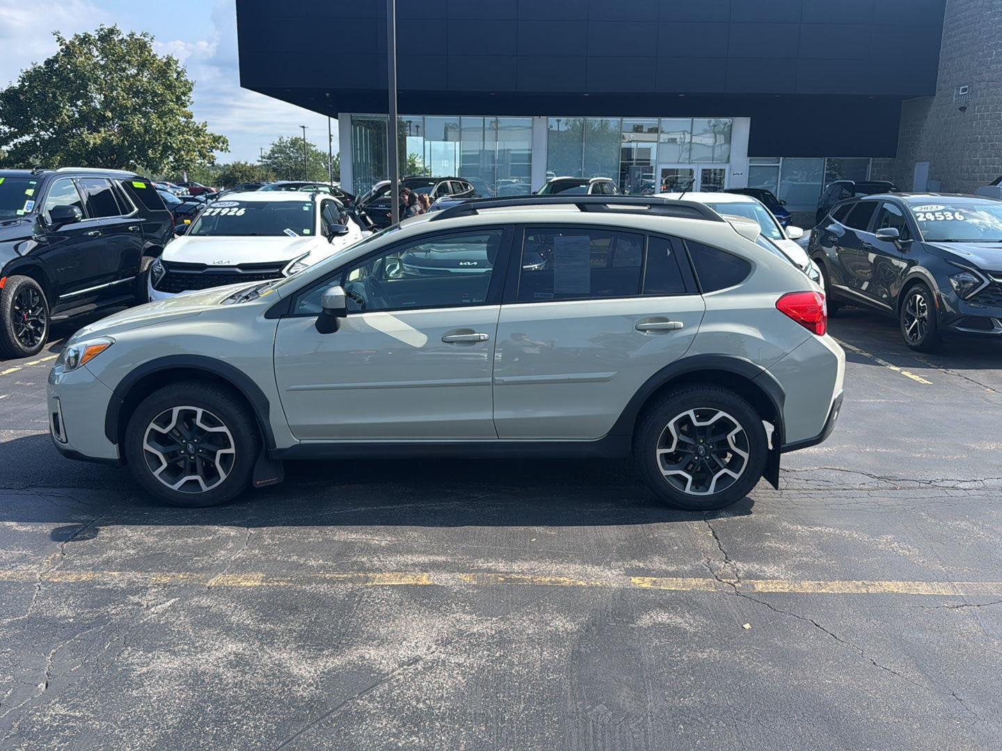 Used 2016 Desert Khaki Subaru Premium image 4