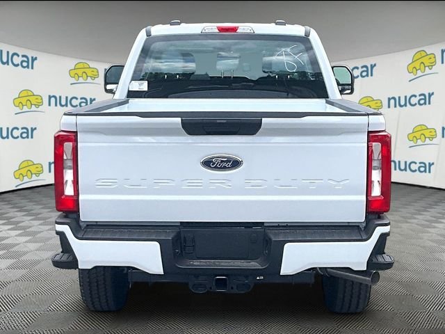 New 2026 Oxford White Ford F-350® XL image 5