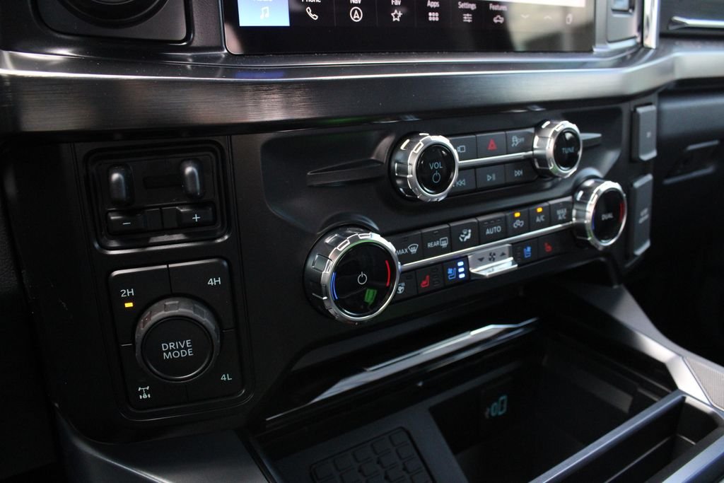 New 2026 Agate Black Metallic Ford Lariat image 17