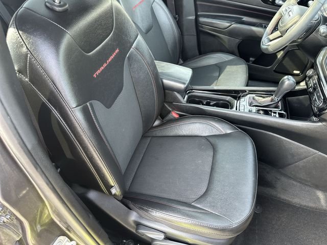 Used 2024 Silver Jeep Trailhawk image 27