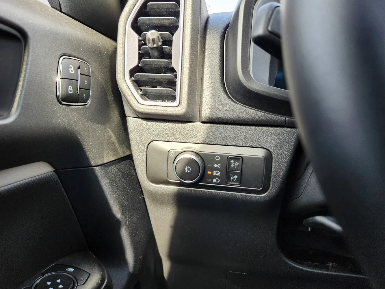 New 2026 Carbonized Gray Metallic Ford Outer Banks image 13