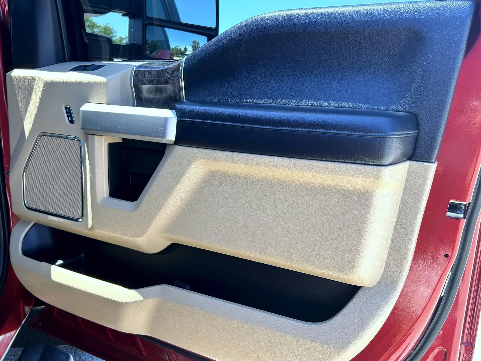 Used 2017 Red Ford Lariat image 16