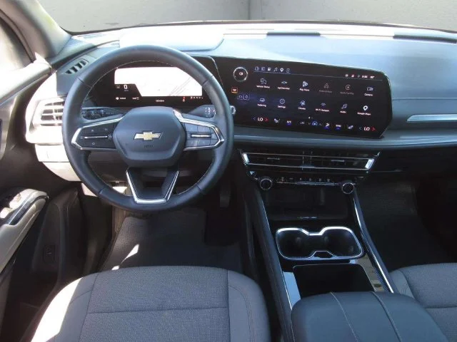Used 2026 Black Metallic Chevrolet LT image 18