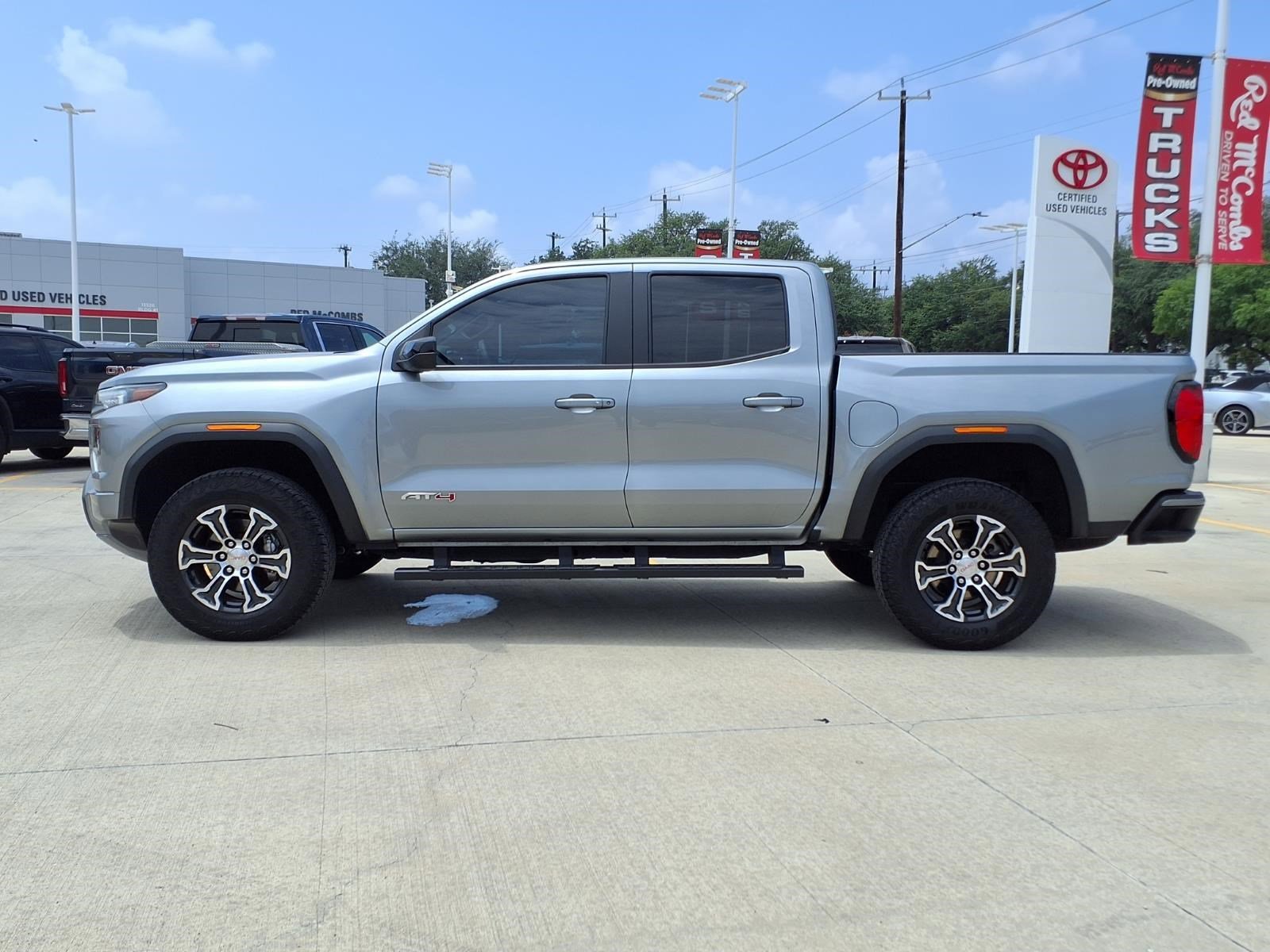 Used 2023 Sterling Metallic GMC 4WD AT4 image 8