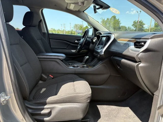 Used 2019 Gray GMC SLE-1 image 12