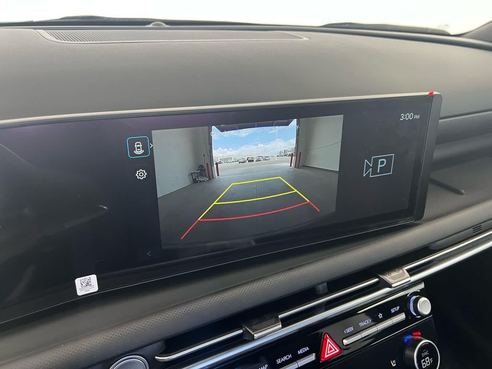 Used 2025 Hampton Gray Hyundai SEL image 18