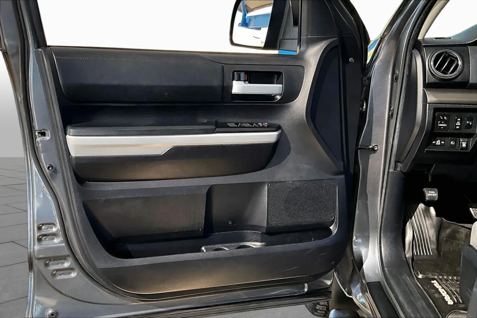 Used 2020 Magnetic Grey Metallic Toyota SR5 image 22