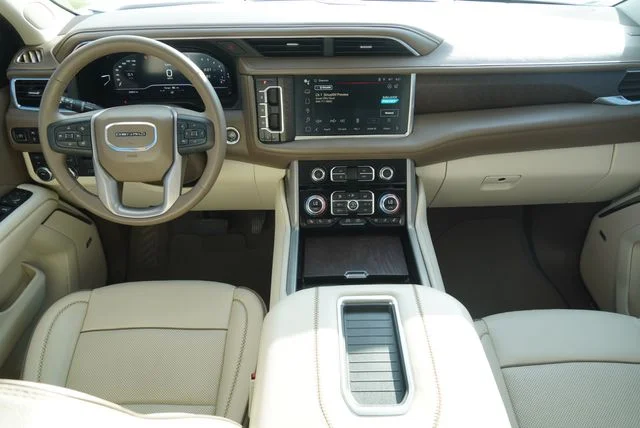 Used 2023 White GMC Denali image 12