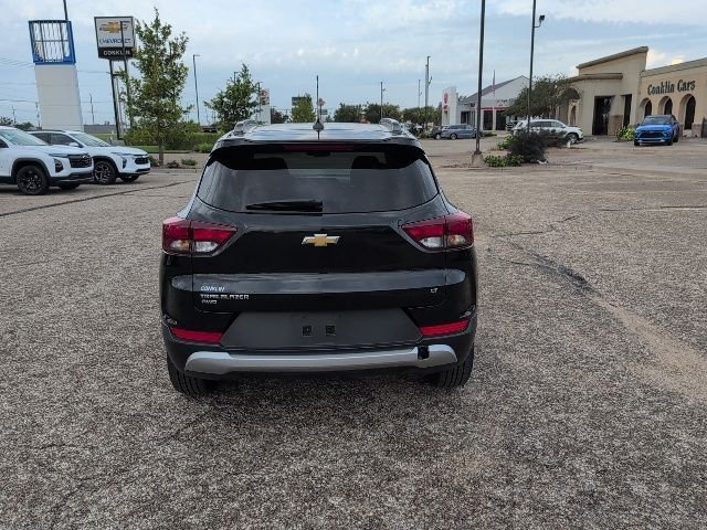 Used 2025 Black Metallic Chevrolet LT image 18
