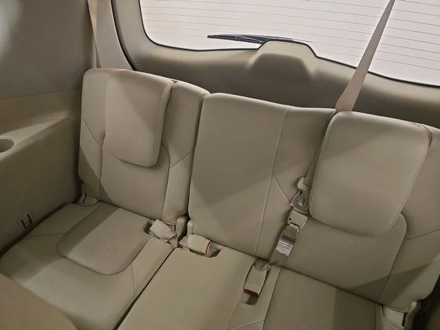 Used 2017 White INFINITI Base image 23