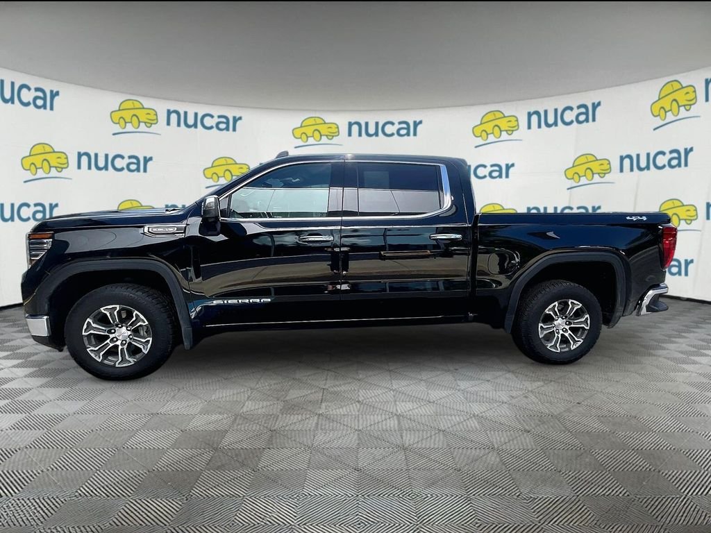 Used 2025 Black GMC SLT image 4