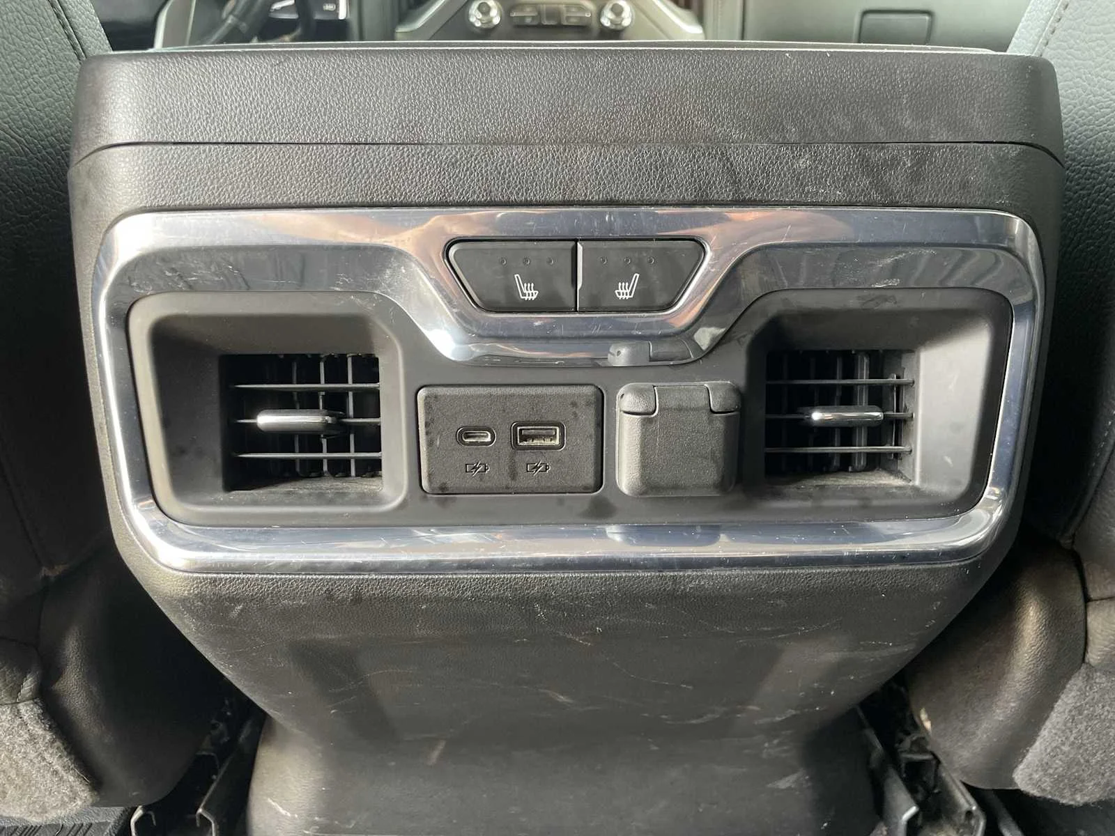 Used 2021 Onyx Black GMC Denali image 23