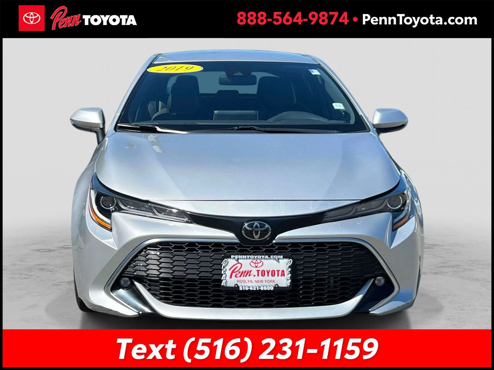 Used 2019 CLASSIC SILVER METALLIC Toyota XSE image 2