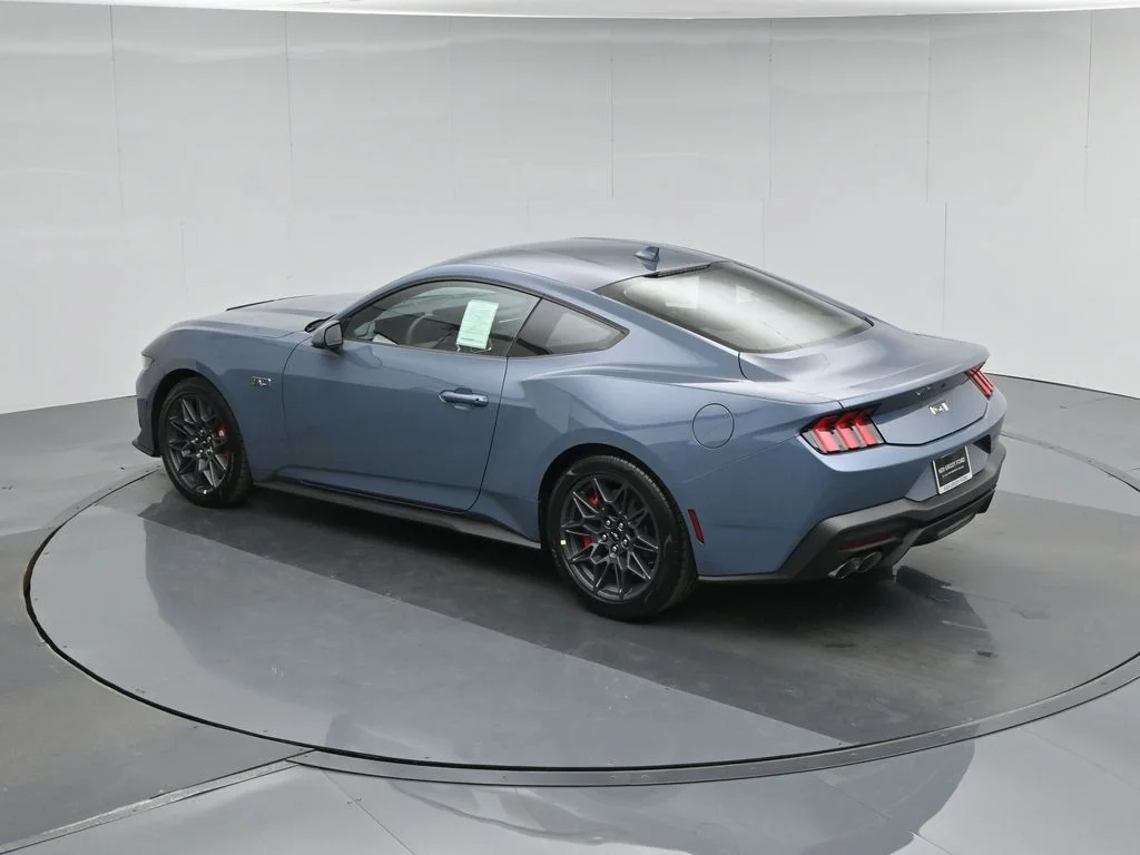 New 2026 Vapor Blue Metallic Ford GT Premium image 38