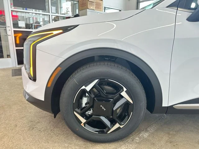 New 2026 Glacial White Pearl Kia EX image 20
