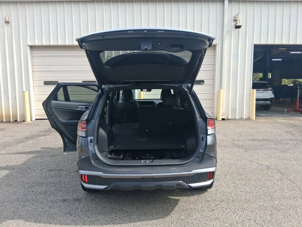 Certified Used 2023 Gray Kia X-Pro image 21
