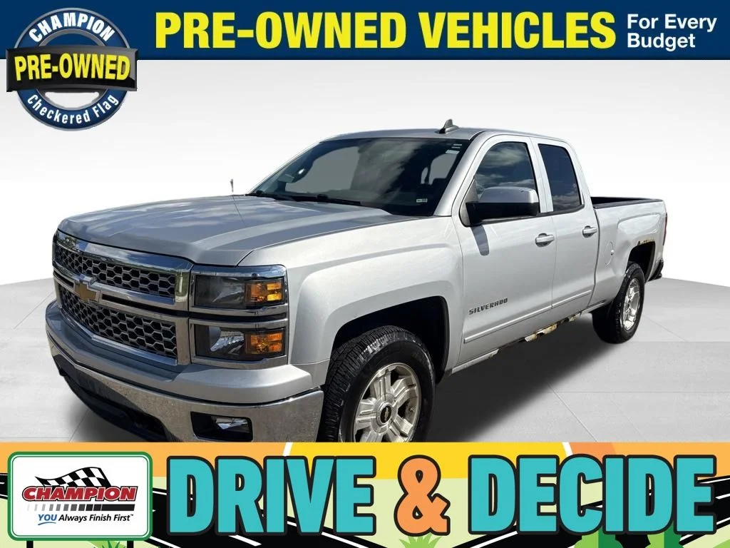 Used 2015 Silver Chevrolet LT LT1 image 1