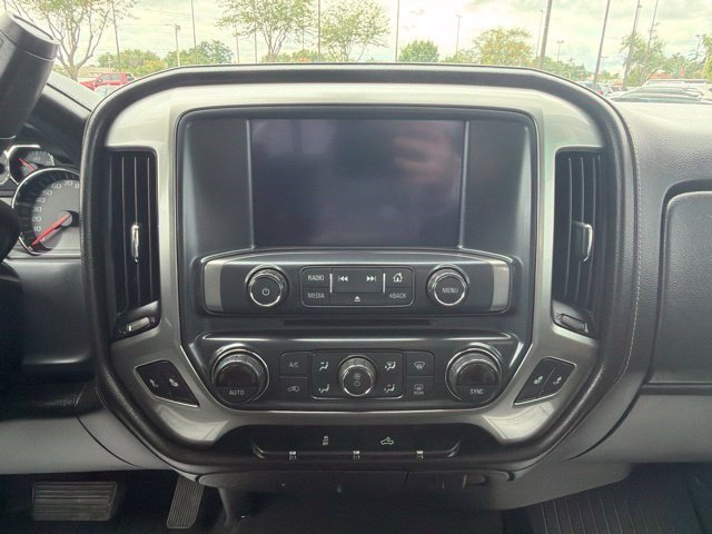 Used 2018 Summit White Chevrolet LTZ image 22