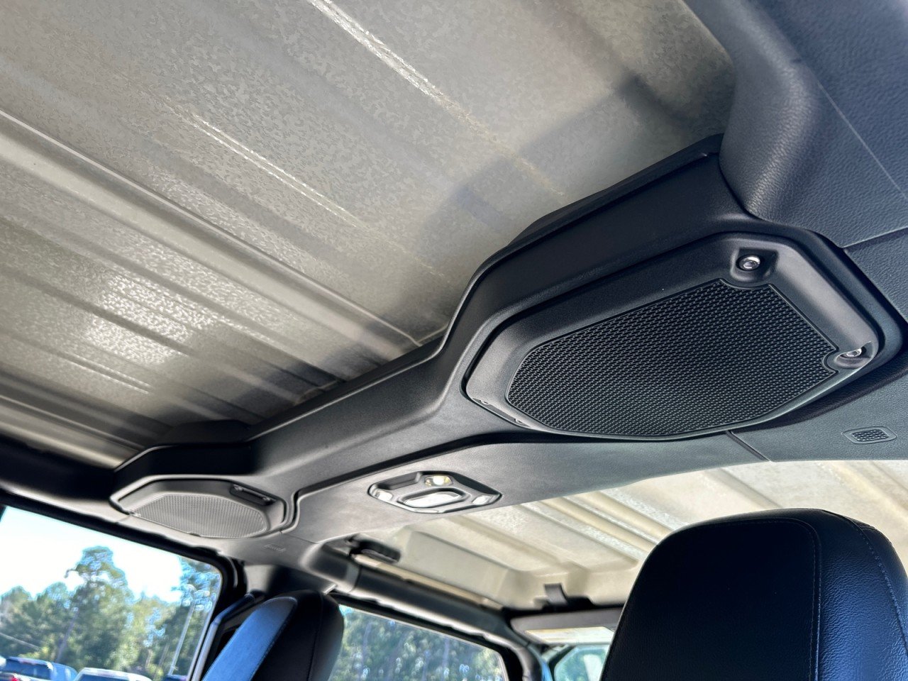 Used 2020 Black Jeep Rubicon image 25